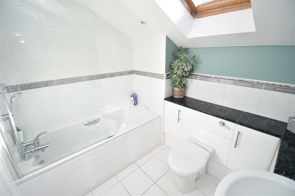 Additional property image - Brackenwood Gardens, Portishead