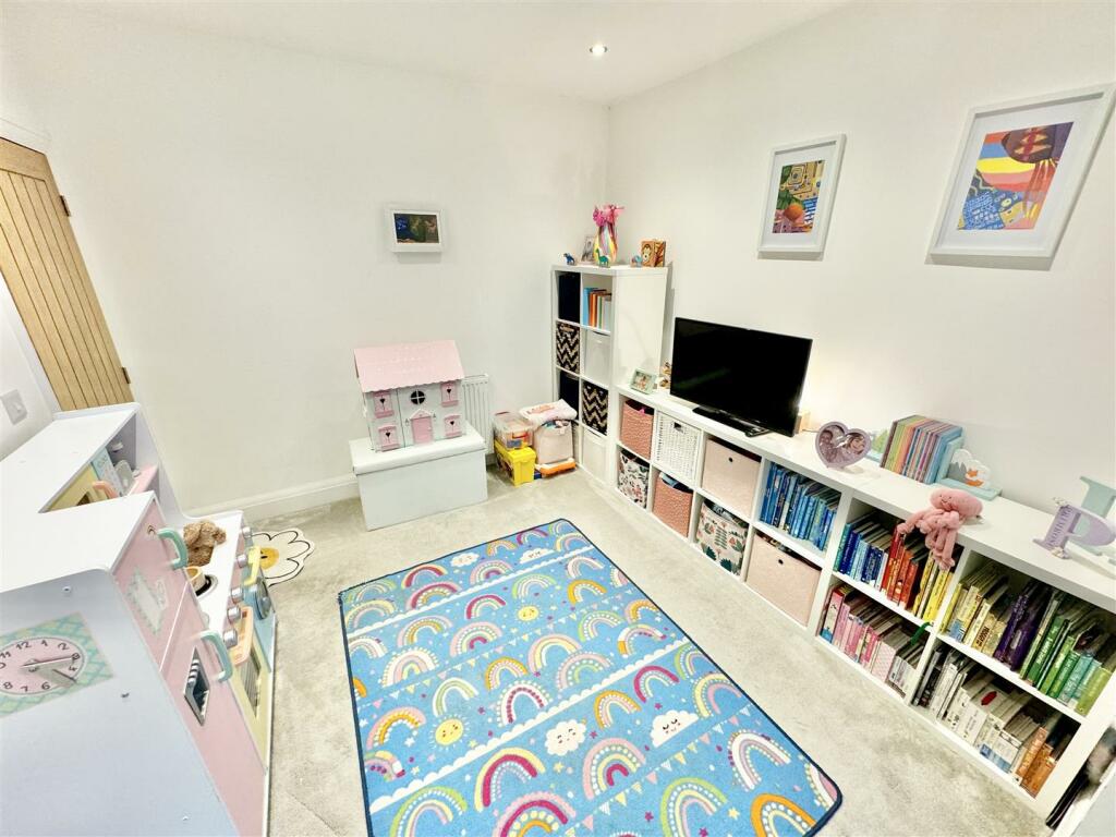 Additional property image - Valley Road, Portishead