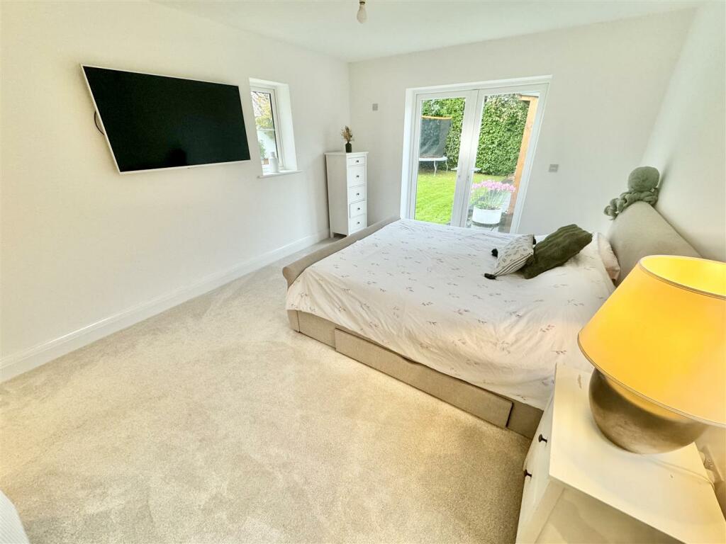 Additional property image - Valley Road, Portishead