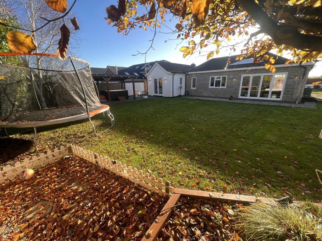 Additional property image - Valley Road, Portishead