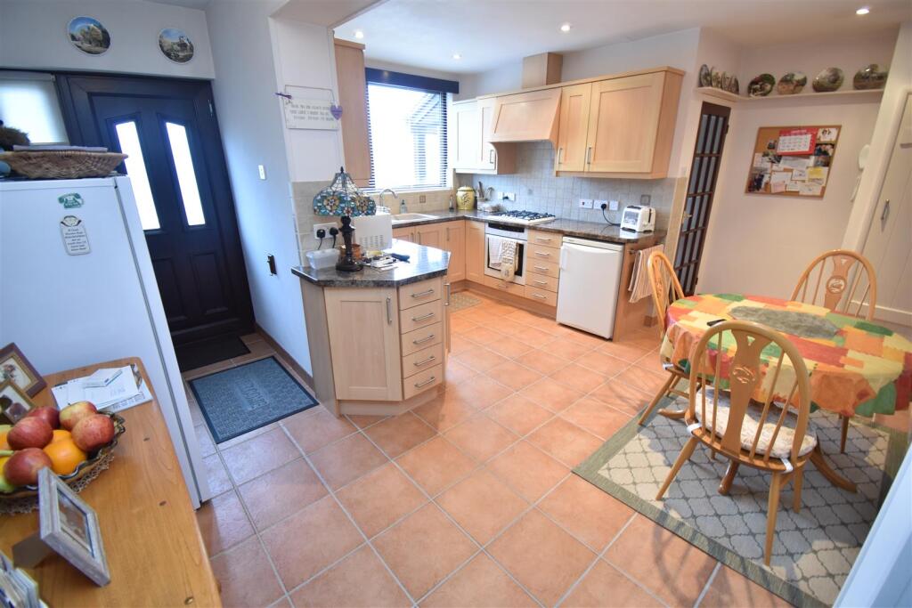 Additional property image - Stoneyfields, Easton-In-Gordano