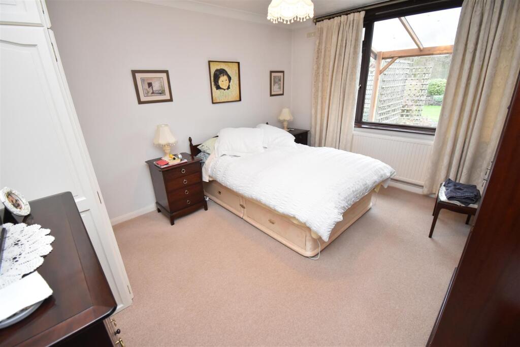 Additional property image - Stoneyfields, Easton-In-Gordano