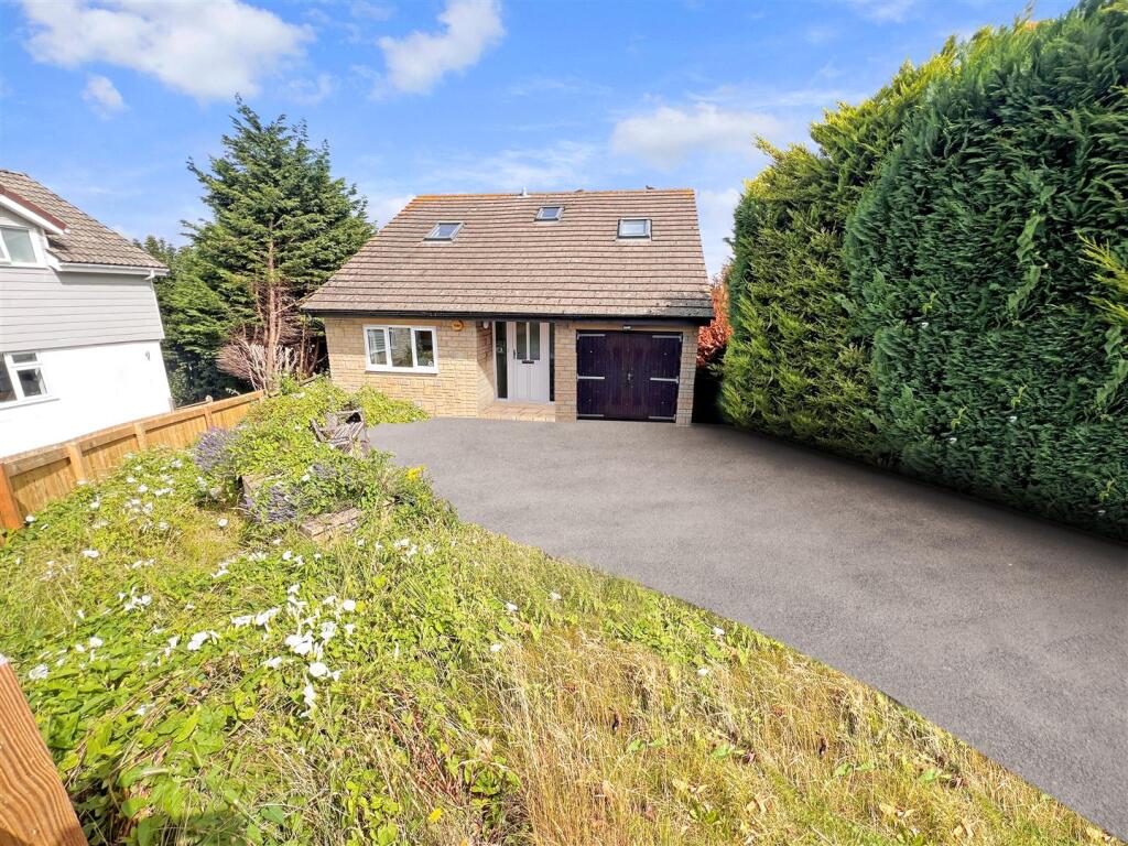 Main image of property: Redcliffe Close, Portishead