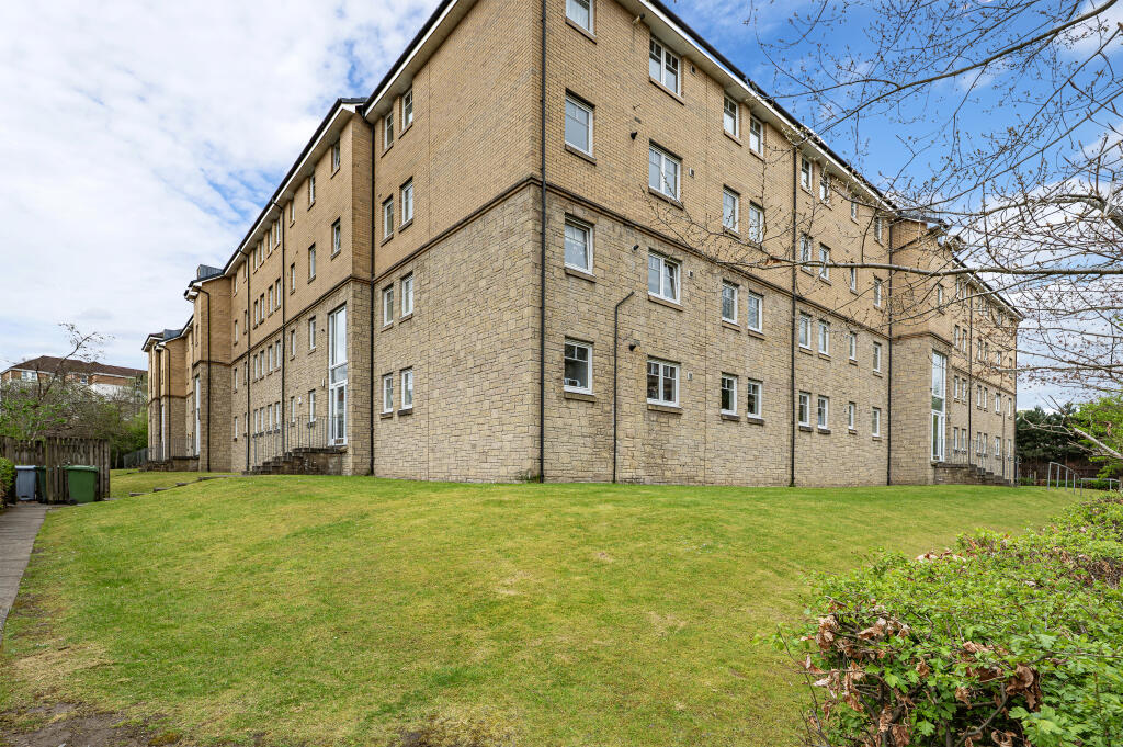 Main image of property: Flat 0/2, 5 Castlebrae Gardens, Cathcart, G44