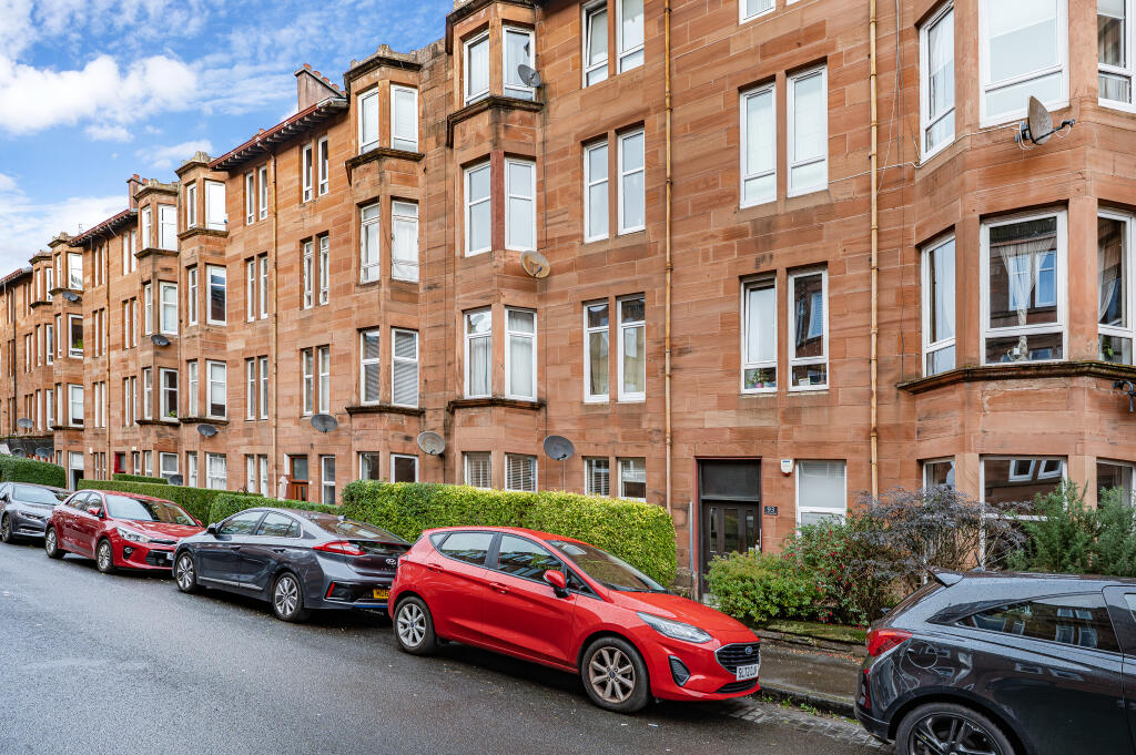 Main image of property: Flat 1/1, 93 Dundrennan Road, Battlefield, G42