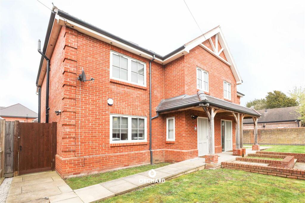 4 bedroom semidetached house for sale in Lambourne Place, Boniface