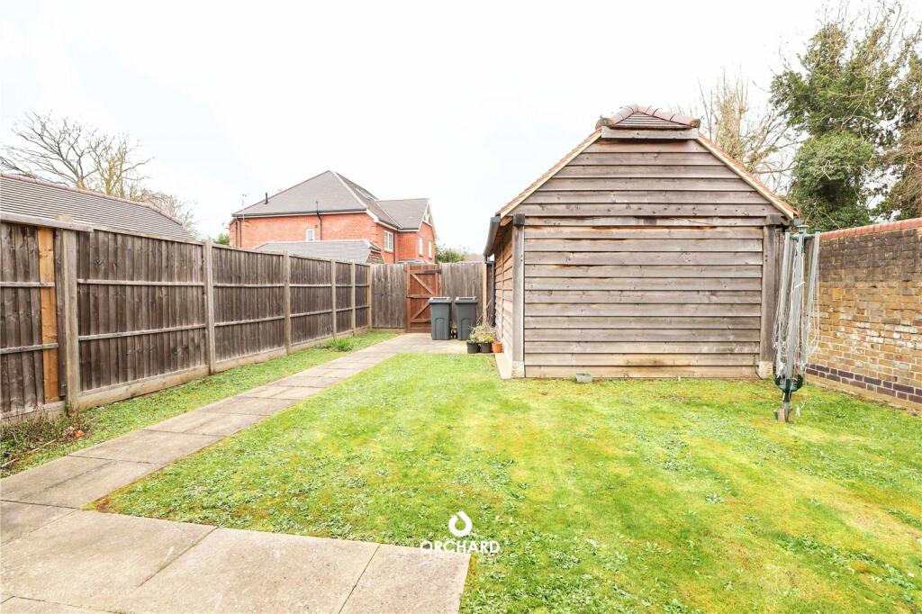 4 bedroom semidetached house for sale in Lambourne Place, Boniface