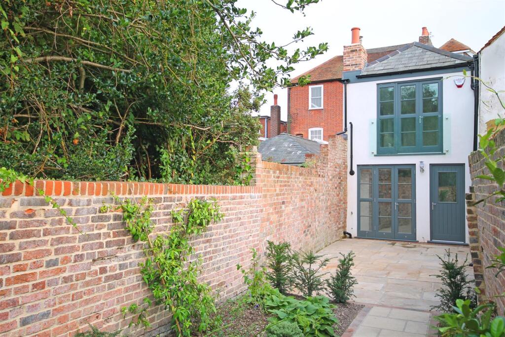 Main image of property: Cannon Street, Lymington