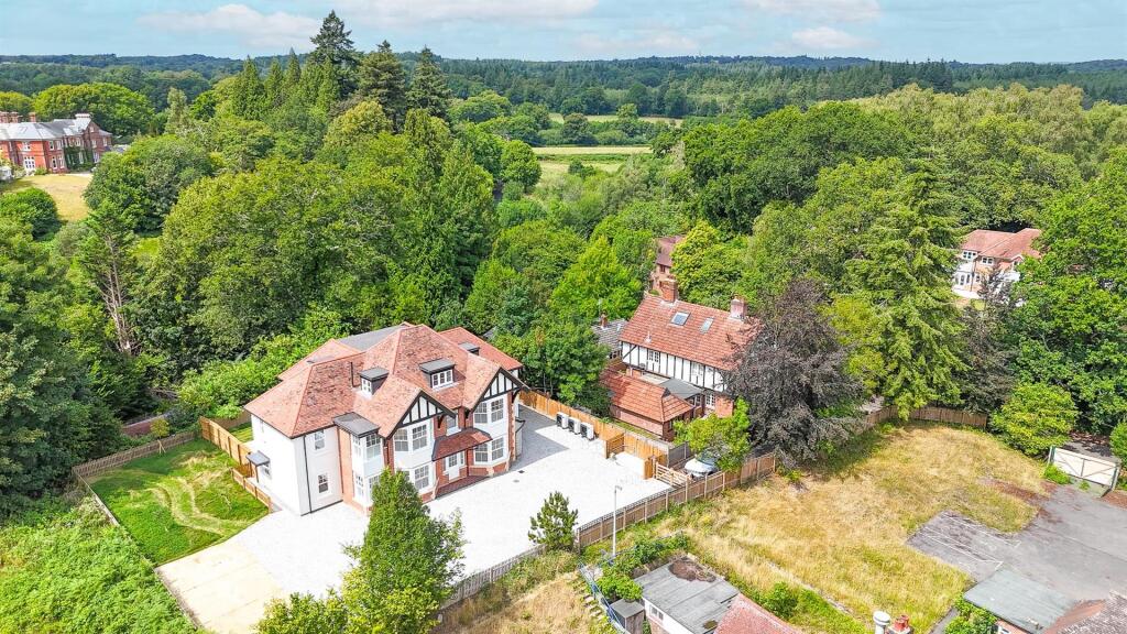 Main image of property: Pikes Hill, Lyndhurst