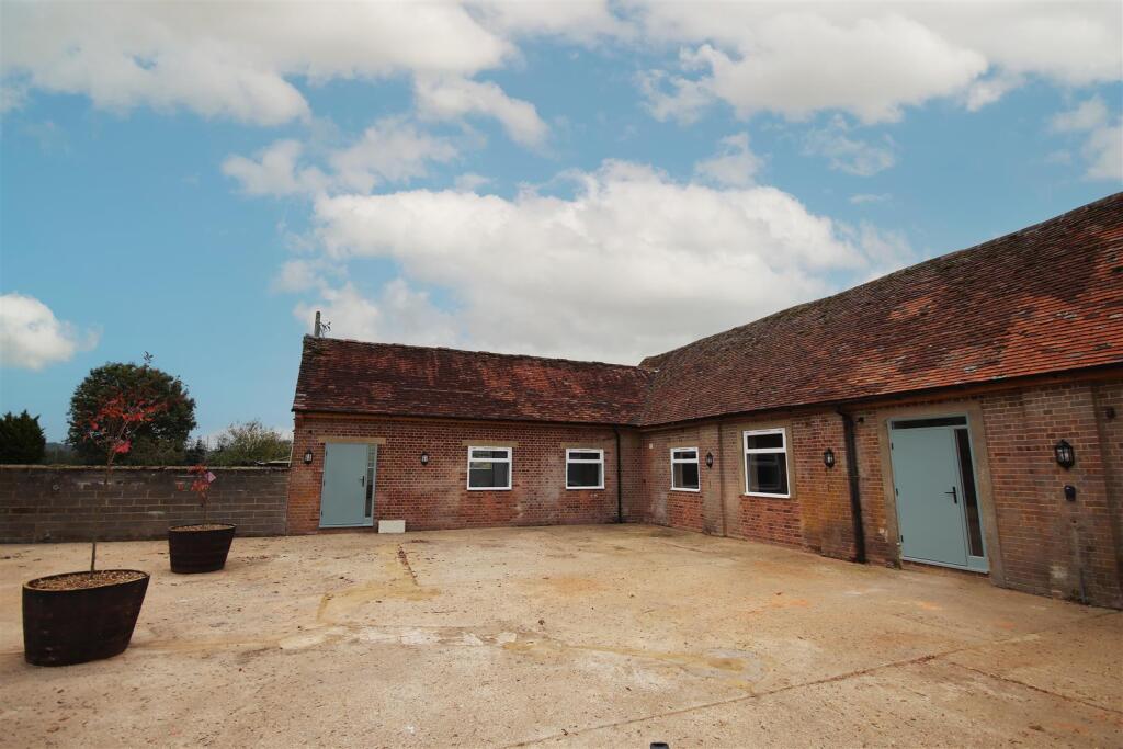 Main image of property: North Street, Breamore