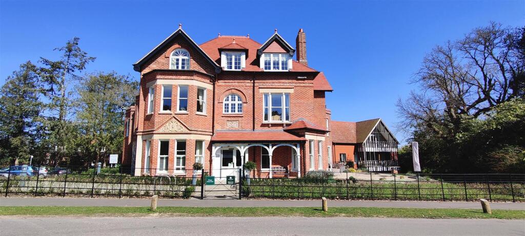 Main image of property: The Rise, Brockenhurst