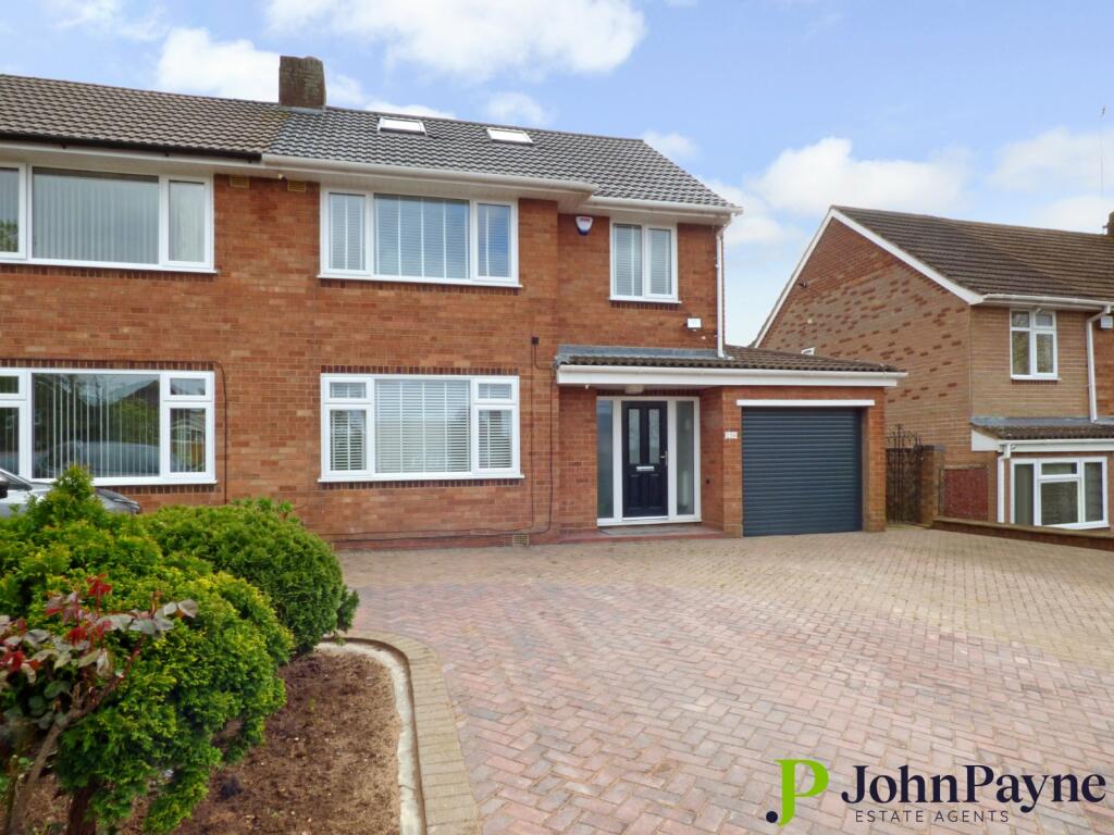 4 bedroom semi-detached house for rent in Leamington Road, Styvechale, Coventry, West Midlands, CV3