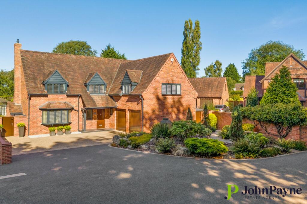 Main image of property: Oak House, Waverley Edge, Bubbenhall, Warwickshire, CV8