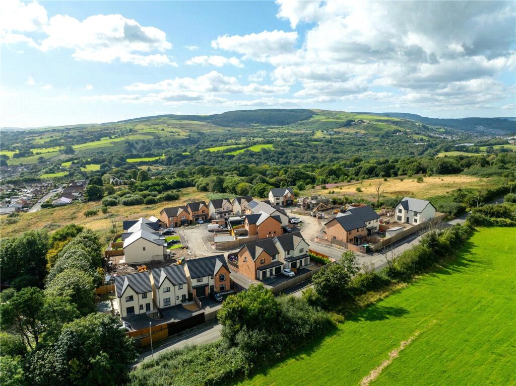Main image of property: Trem Y Dolau, Tonyrefail, Porth, Rhondda Cynon Taf, CF39