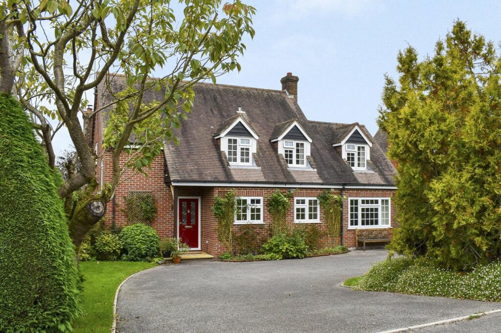 4 bedroom detached house for sale in Vicarage Park, Redlynch, Salisbury