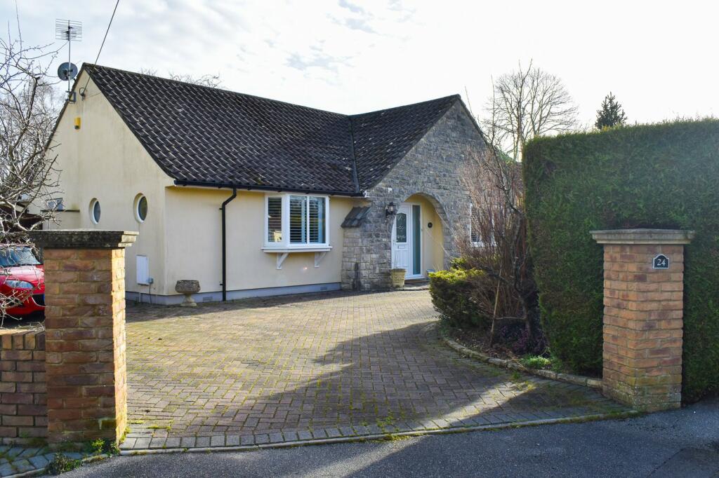 3 bedroom detached bungalow for sale in Oaks Drive, St Leonards