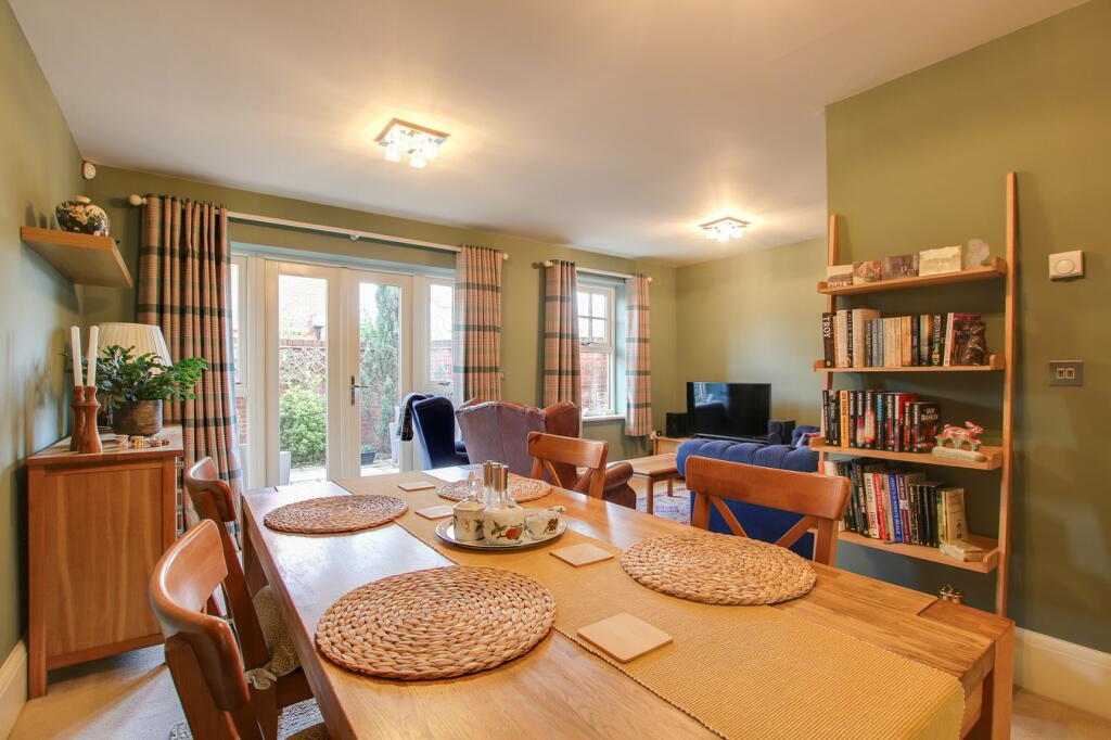 Additional property image - Homefield Close, Winkton, Christchurch, BH23