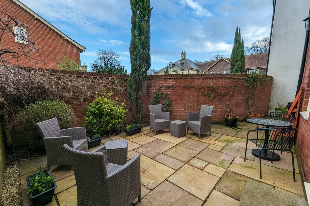 Additional property image - Homefield Close, Winkton, Christchurch, BH23