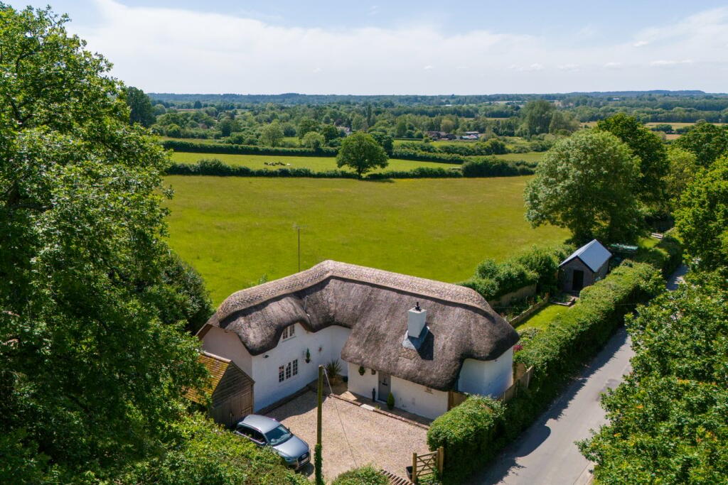 4 bedroom detached house for sale in Hyde, Fordingbridge, SP6