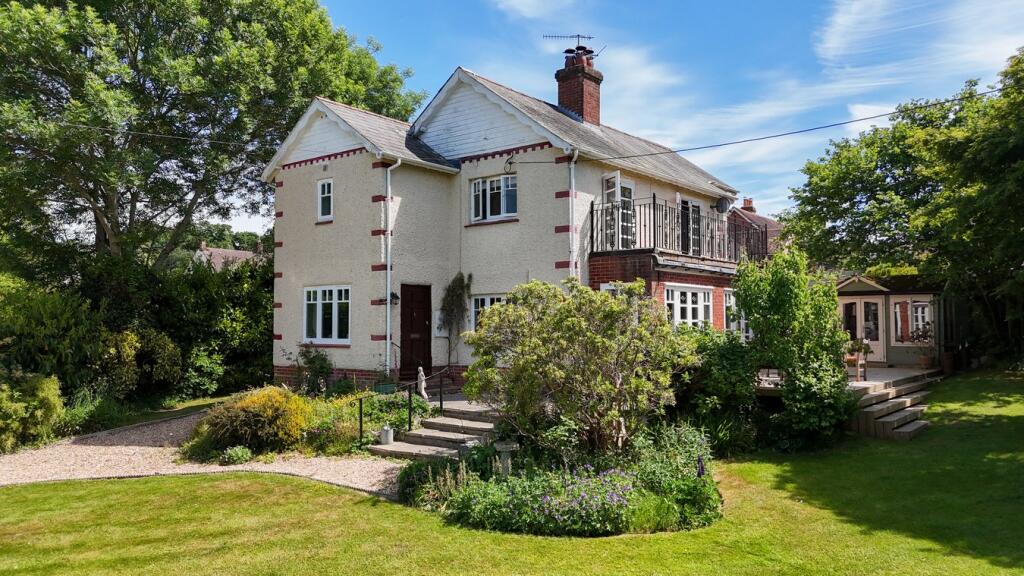 Main image of property: The Common, Woodgreen, Fordingbridge, SP6