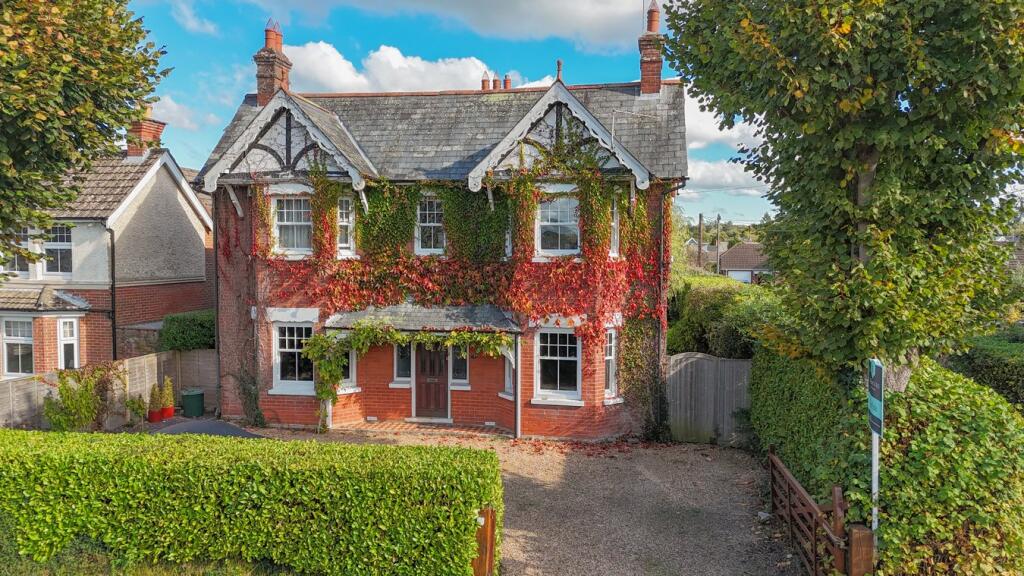 Main image of property: Broadshard Lane, Ringwood, BH24