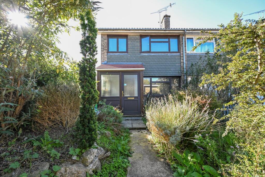 Main image of property: Cunningham Close, Ringwood, BH24