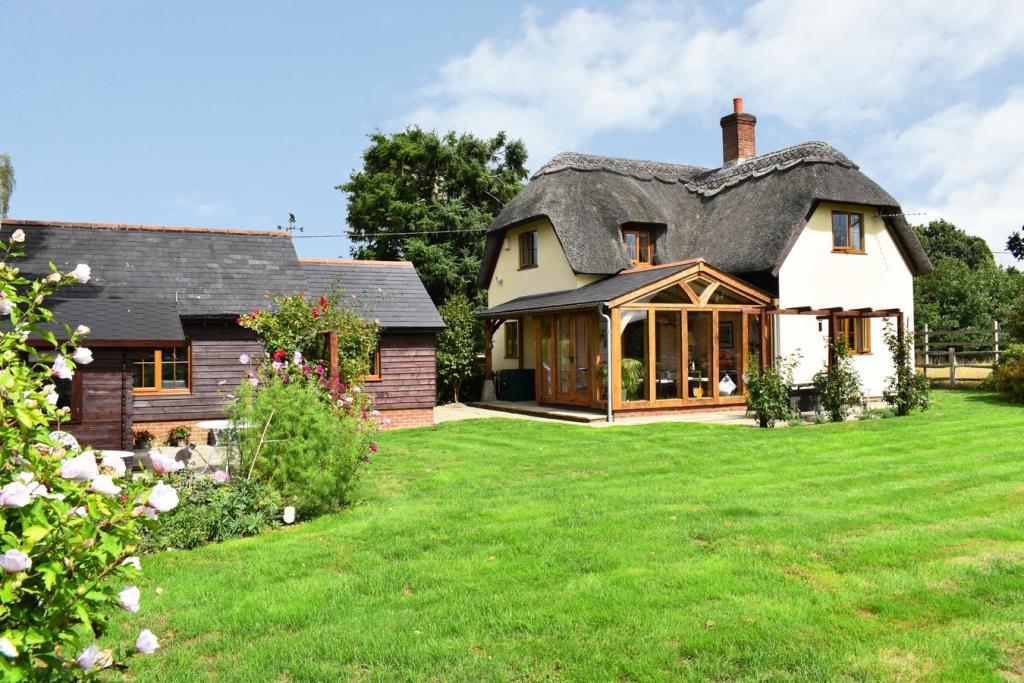 3 bedroom cottage for sale in Blissford Hill, Frogham, Fordingbridge, SP6