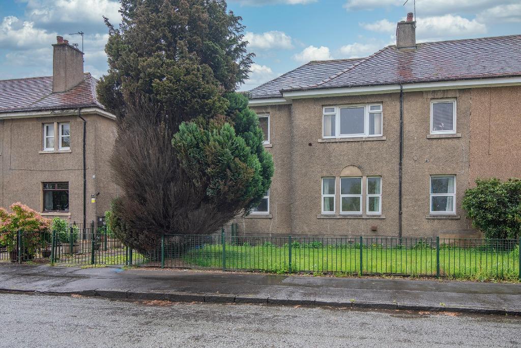 4 bedroom flat for rent in Ochil Crescent, Raploch, Stirling, FK8