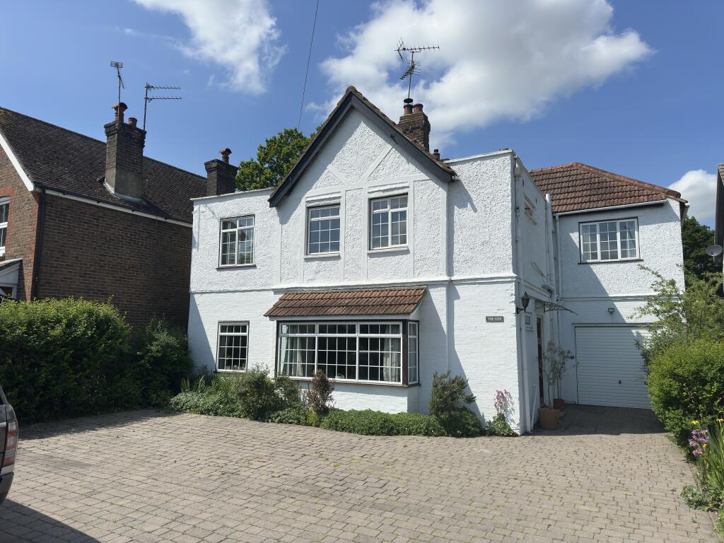 Main image of property: Horsham Road, Crawley, West Sussex, RH11