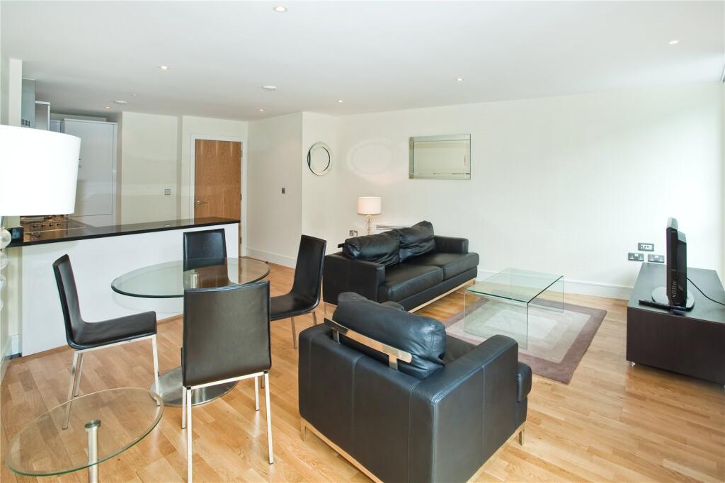 Main image of property: Drayton Park, London, N5