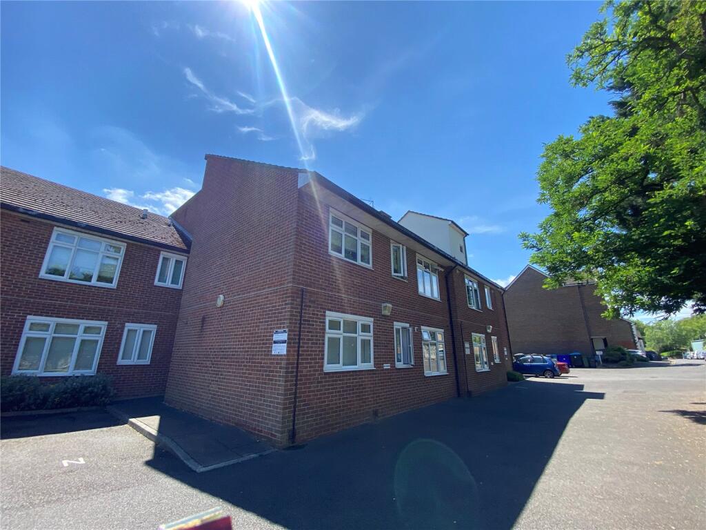 Main image of property: The Fairfield, Farnham, Surrey, GU9