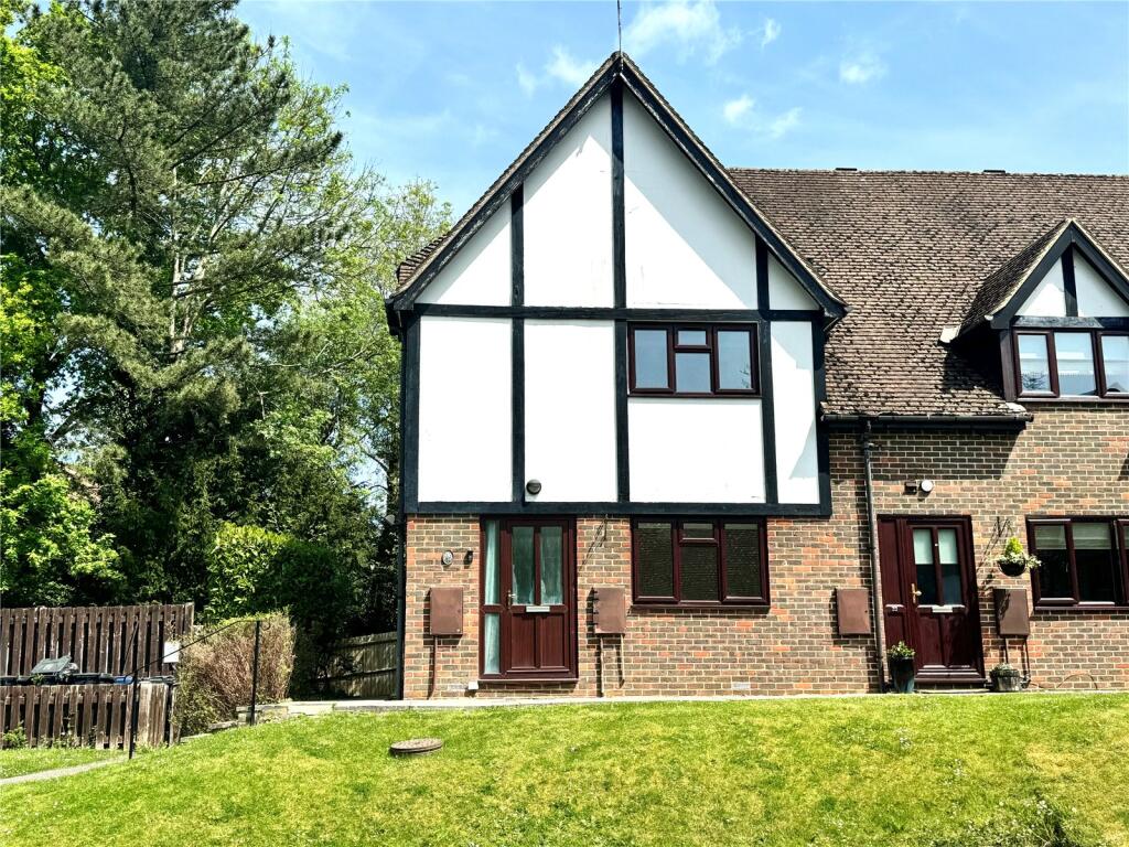 Main image of property: Broad Ha'penny, Farnham, Surrey, GU10