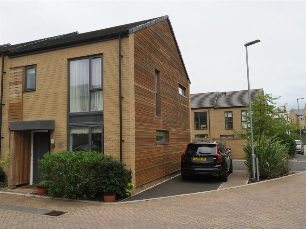 Main image of property: Firepool, Taunton