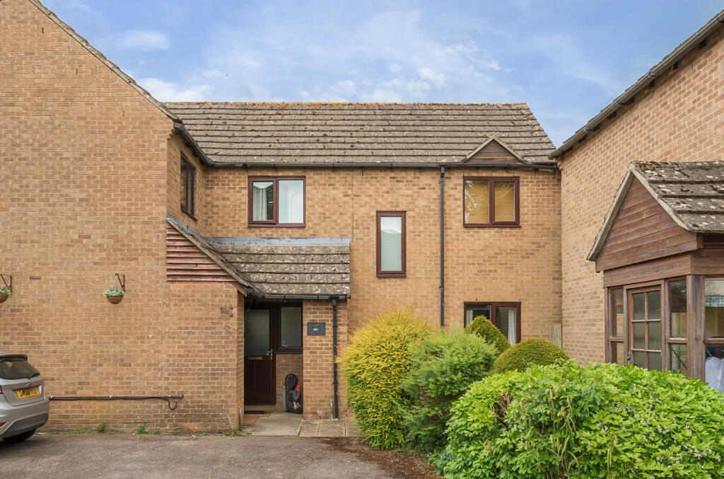 Main image of property: Talbot Fields, Bampton, Oxfordshire