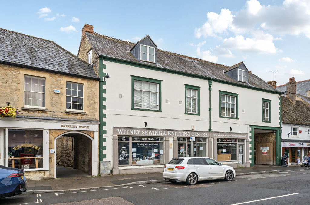 Main image of property: Glovers Walk, Witney, Oxfordshire