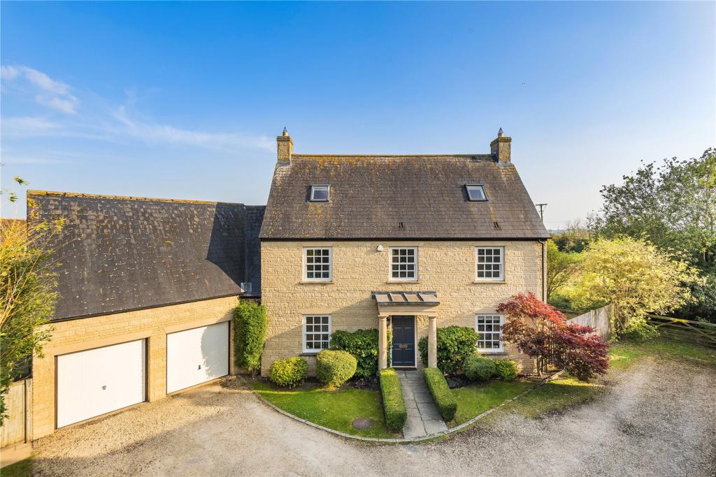 5 bedroom detached house for sale in The Paddocks, Aston, Oxfordshire, OX18