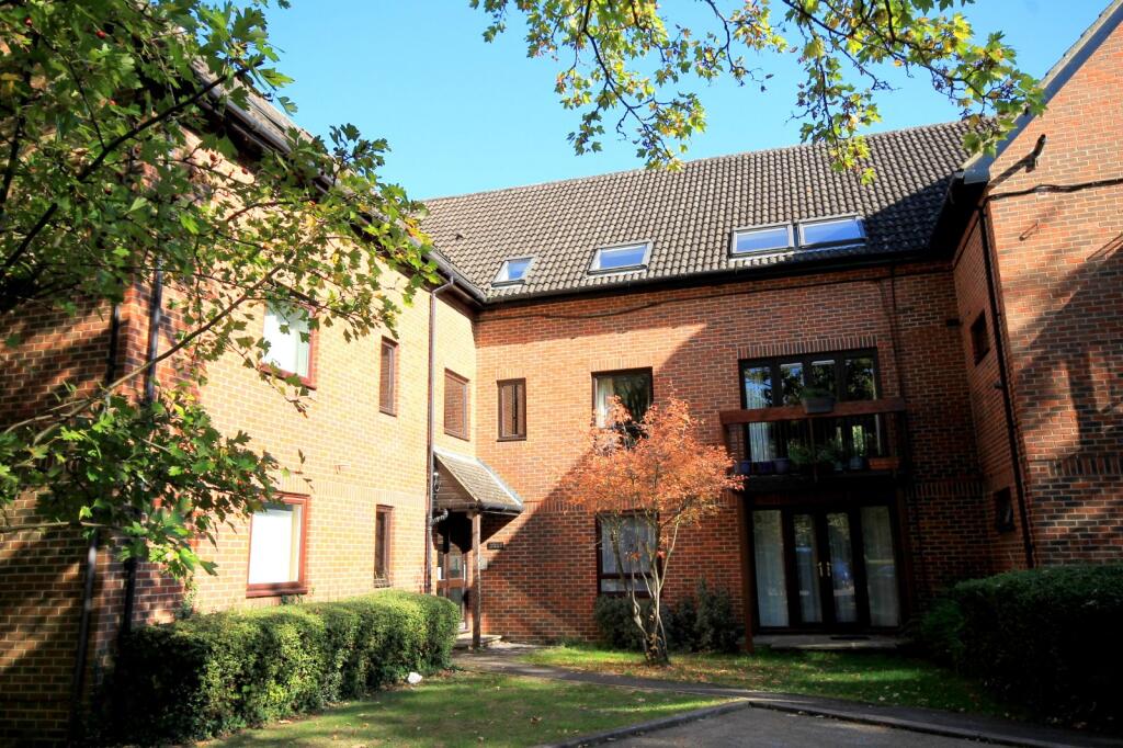 Main image of property: The Oaks, Moormede Crescent, Staines-upon-Thames, Surrey, TW18