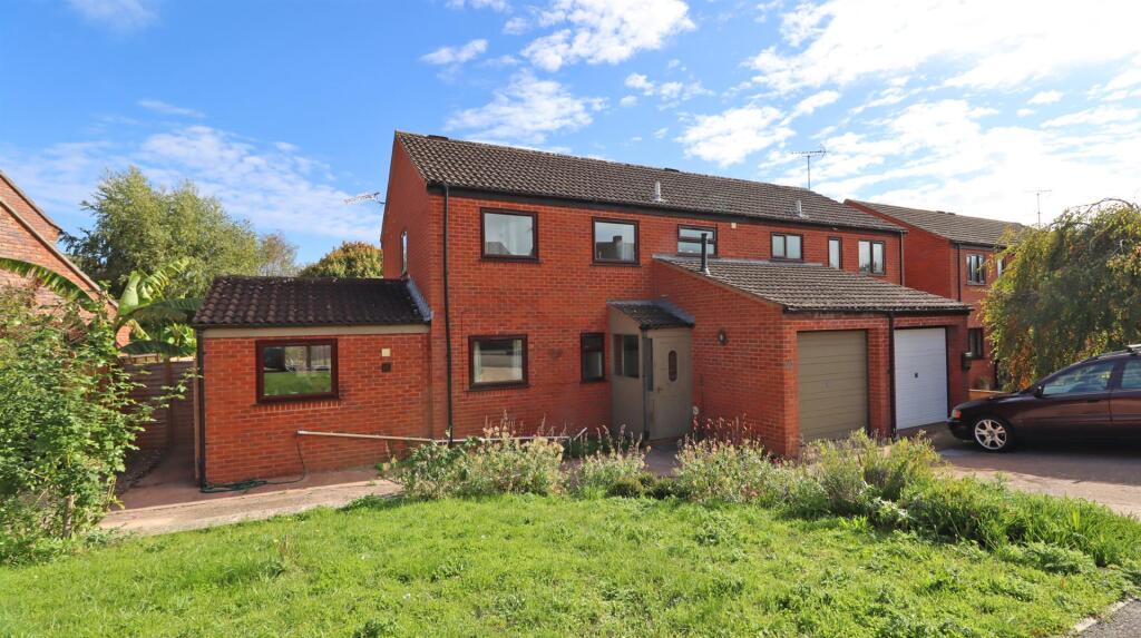 Main image of property: NORTON FITZWARREN - TAUNTON