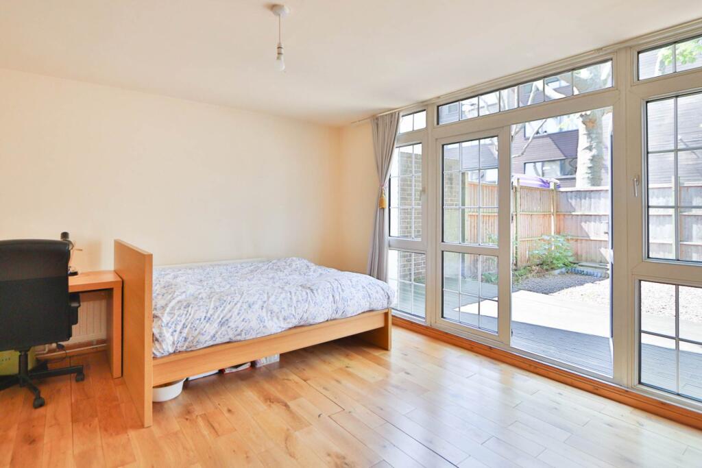 Main image of property: Jamaica Road, London