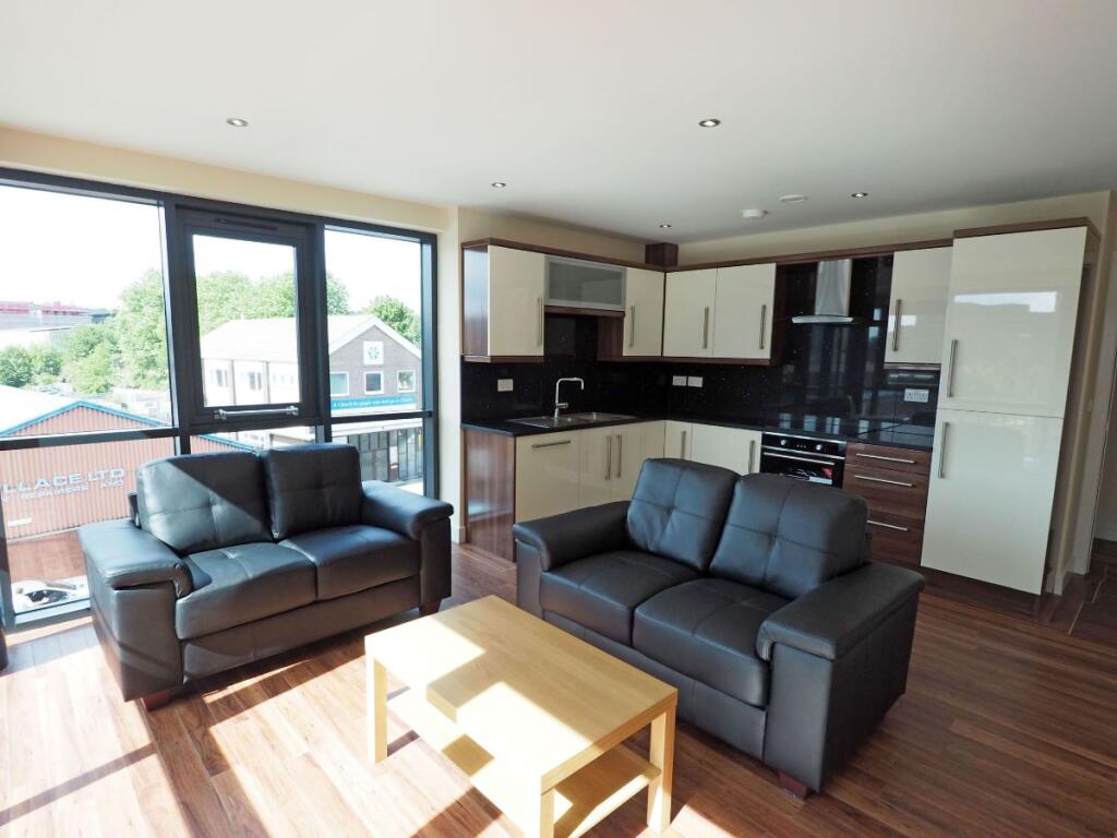 Main image of property: Apt 8 Devonshire Point