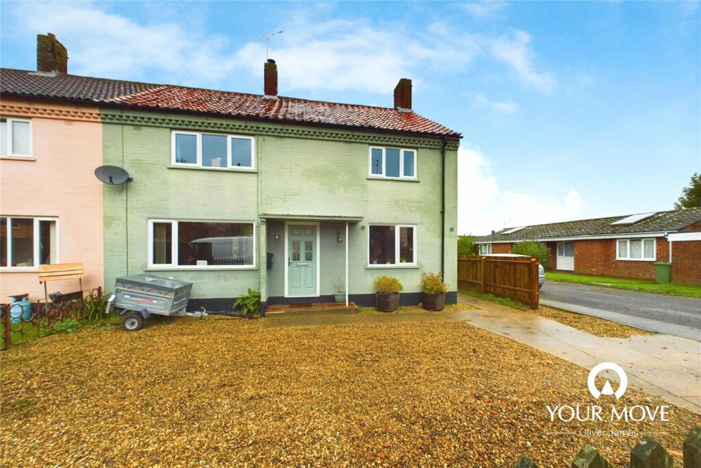 4 bedroom end of terrace house for sale in Chartres Piece, Willingham