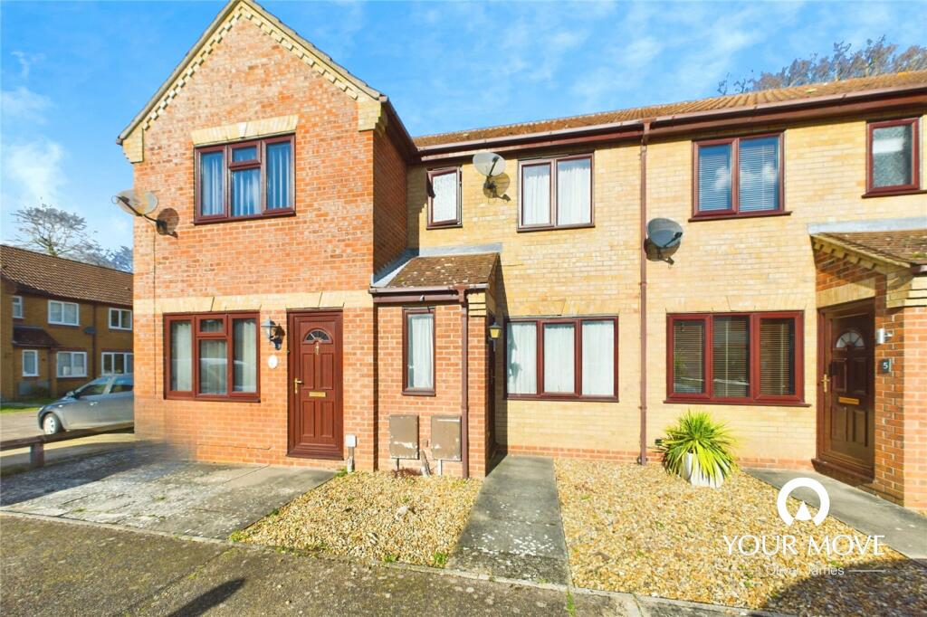 2 bedroom terraced house for sale in Holly Close, Worlingham, Beccles, Suffolk, NR34
