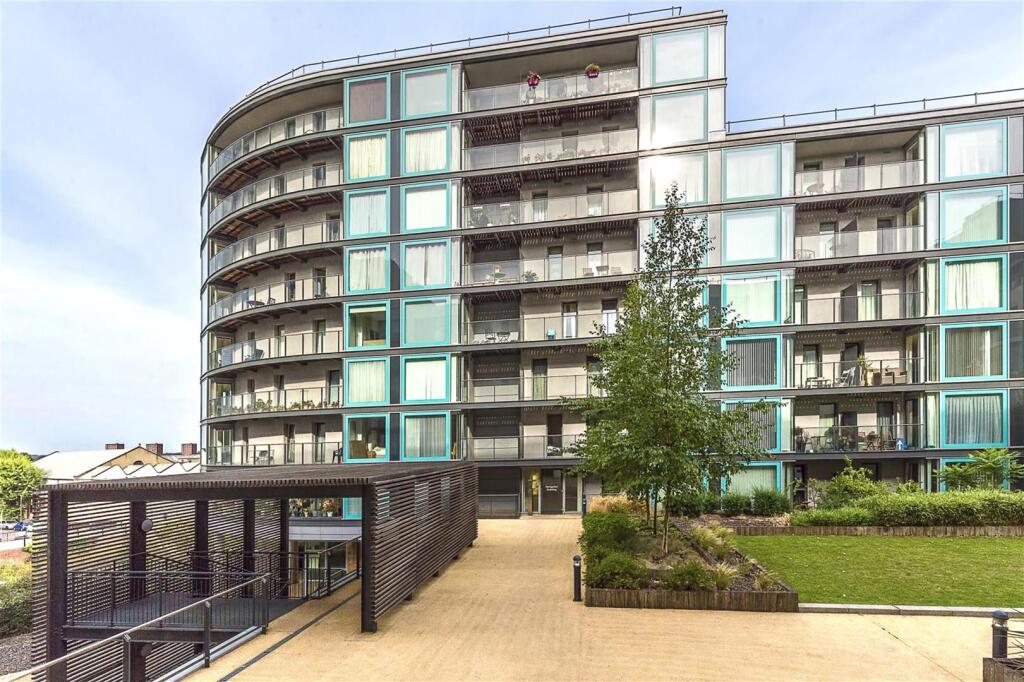 Main image of property: Cardinal Building, Station Approach , Hayes, UB3 4FD