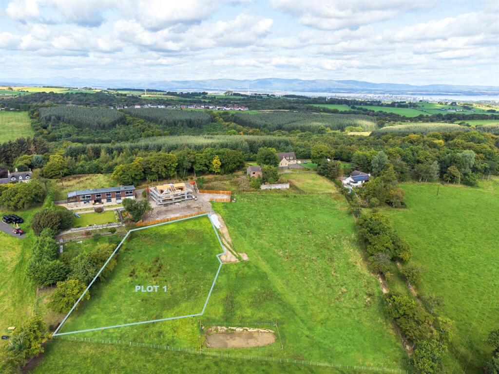 Main image of property: Candiehead, Candie