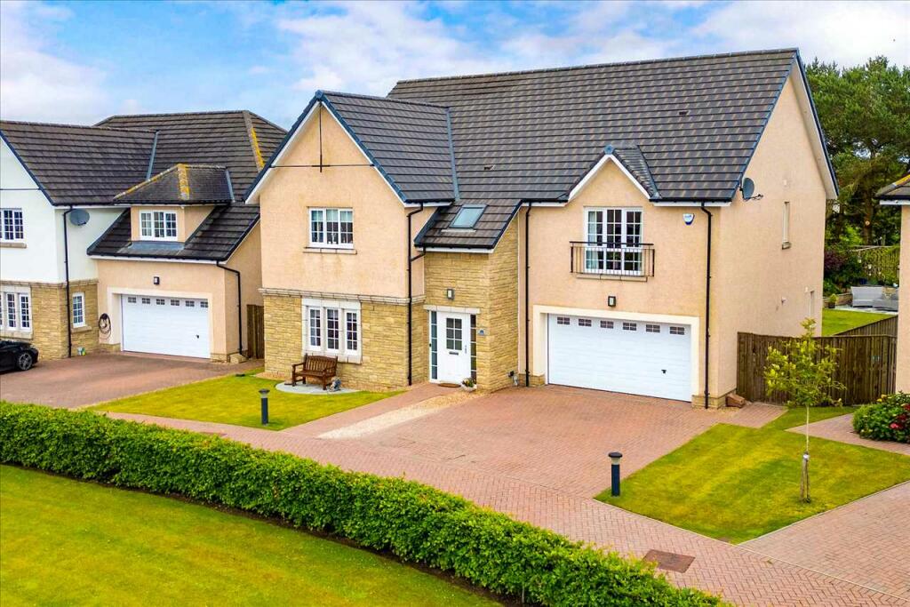 Main image of property: West Cairn View, Livingston