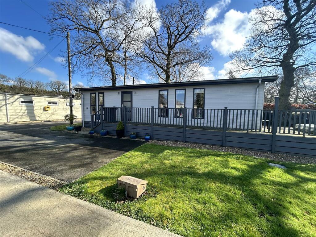 1 bedroom property for sale in Bacton Road, North Walsham, NR28