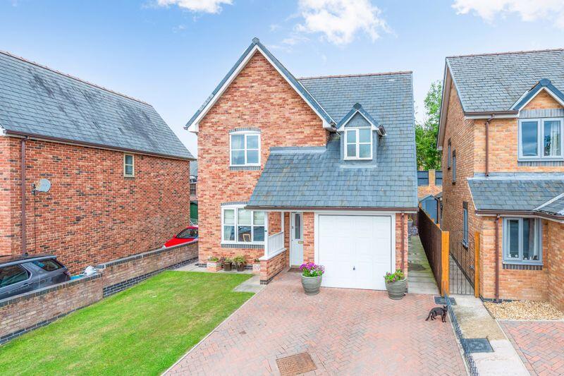 Main image of property: Lon Maldwyn, Llansantffraid