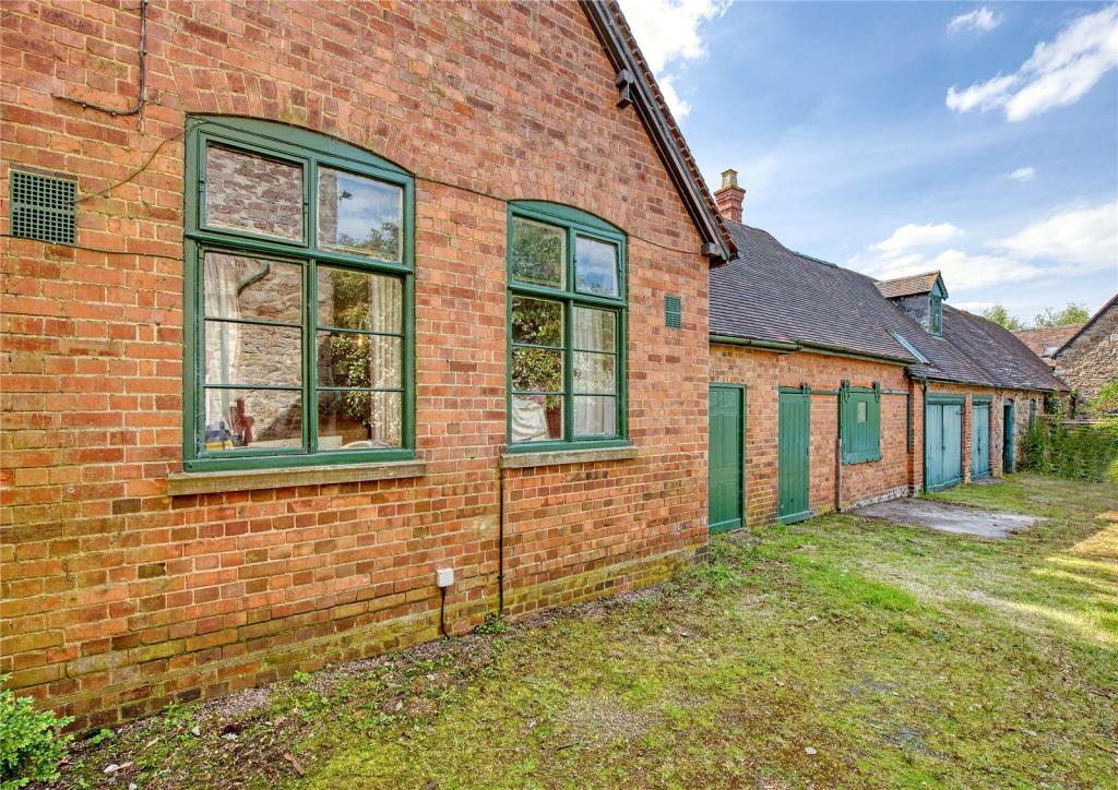 10 bedroom house for sale in Cleobury North, Bridgnorth, Shropshire, WV16