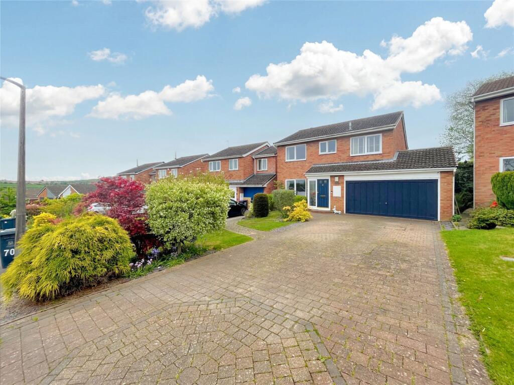 4 bedroom detached house for sale in Severn Way, Cressage, Shrewsbury