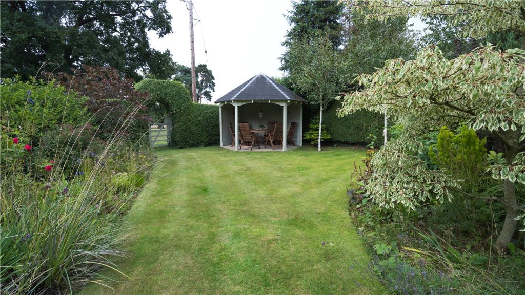 3 bedroom detached house for sale in Oak Cottage, Emstrey Bank, Atcham